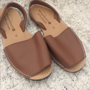 Spanish sandals NWOT